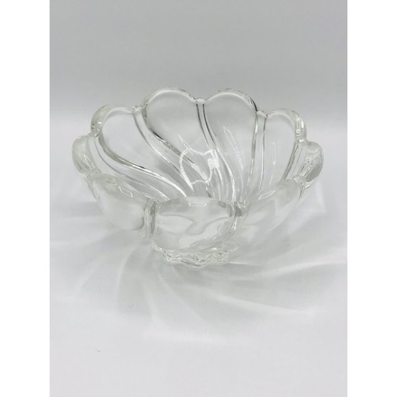 Vintage Mikasa clear crystal swirl scalloped art glass candy, nut dish. Germany - Picture 7 of 7